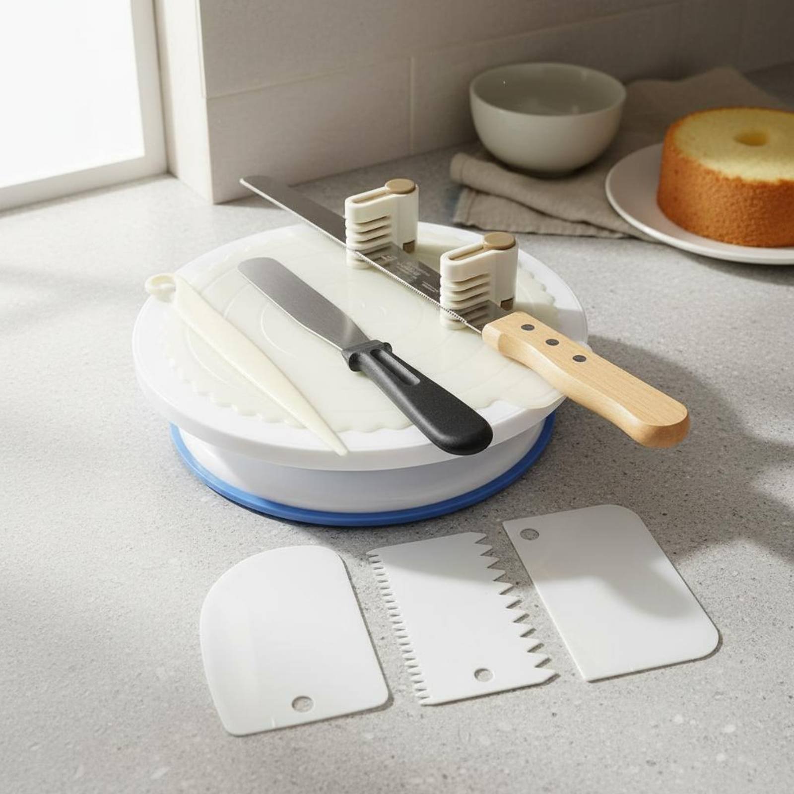 ケーキ回転台とデコレーションセット ステンレス製スパチュラ  - Cake Decorating Turntable のレビューと価格