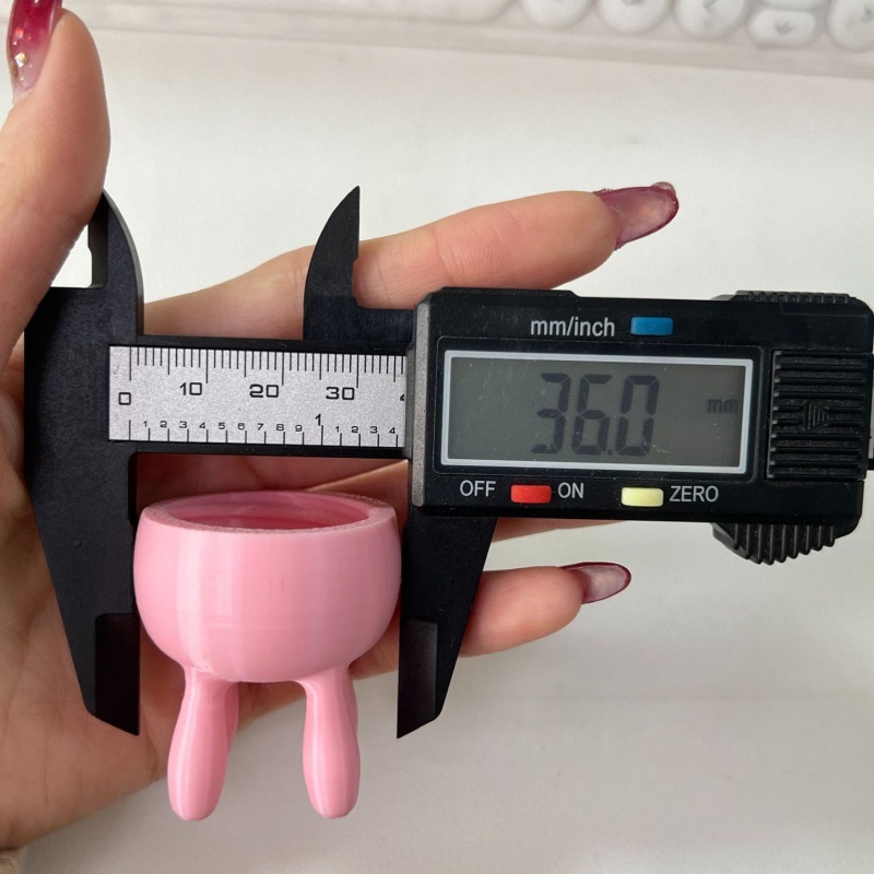 3Dプリント製の新しい牛型ミルクキャップ - 牛の乳房を模し - Kitchen Gadgets To 3D Print のレビューと価格